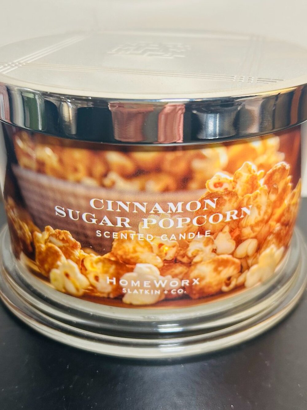 HomeWorx by Slatkin Cinnamon Sugar Popcorn 4-Wick 18oz Candle NEW